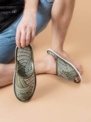 7e1ea04c-5497-401e-aa07-e78628997b81